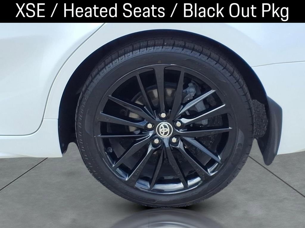 Used 2022 Toyota Camry XSE w/ Carpet Mat Package (TMS) image 4