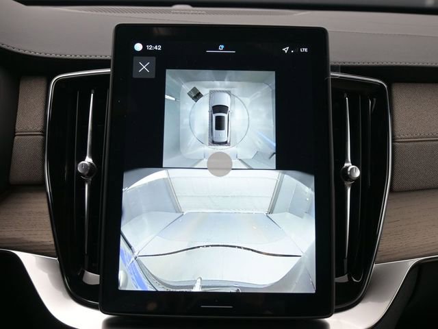 New 2026 Volvo XC90 B6 Ultra w/ Protection Package Premier image 22