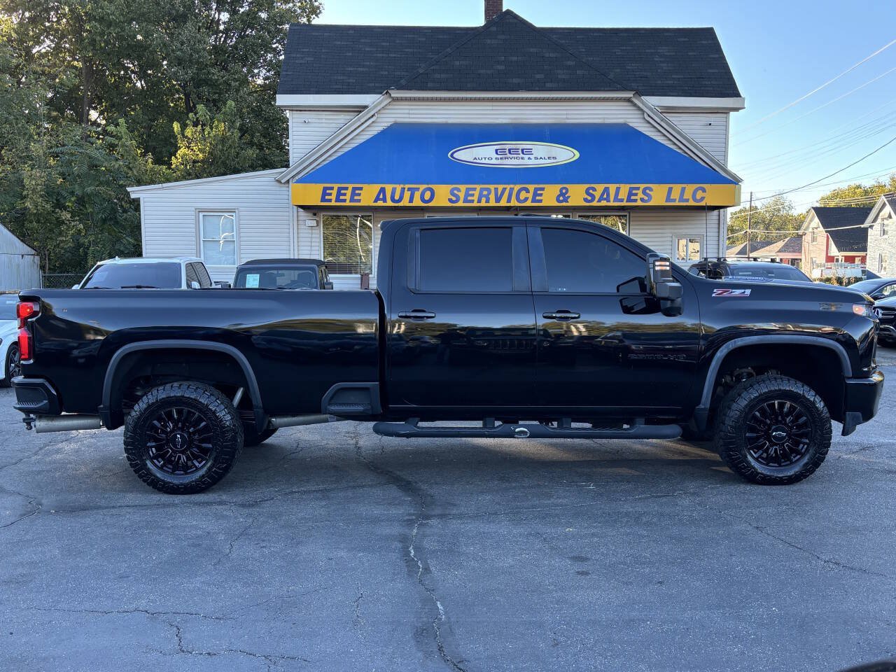 Used 2022 Chevrolet Silverado 2500 LTZ w/ LTZ Plus Package AWD/4WD image 1
