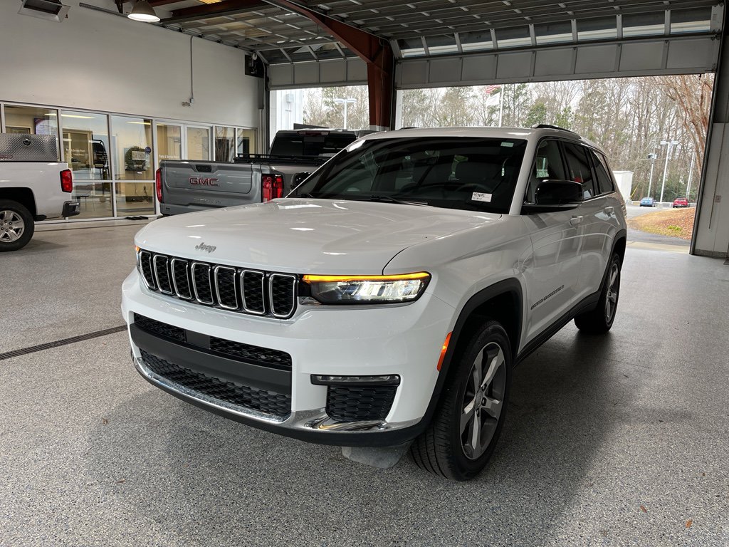 Used 2025 Jeep Grand Cherokee L Limited w/ Trailer Tow Package image 4