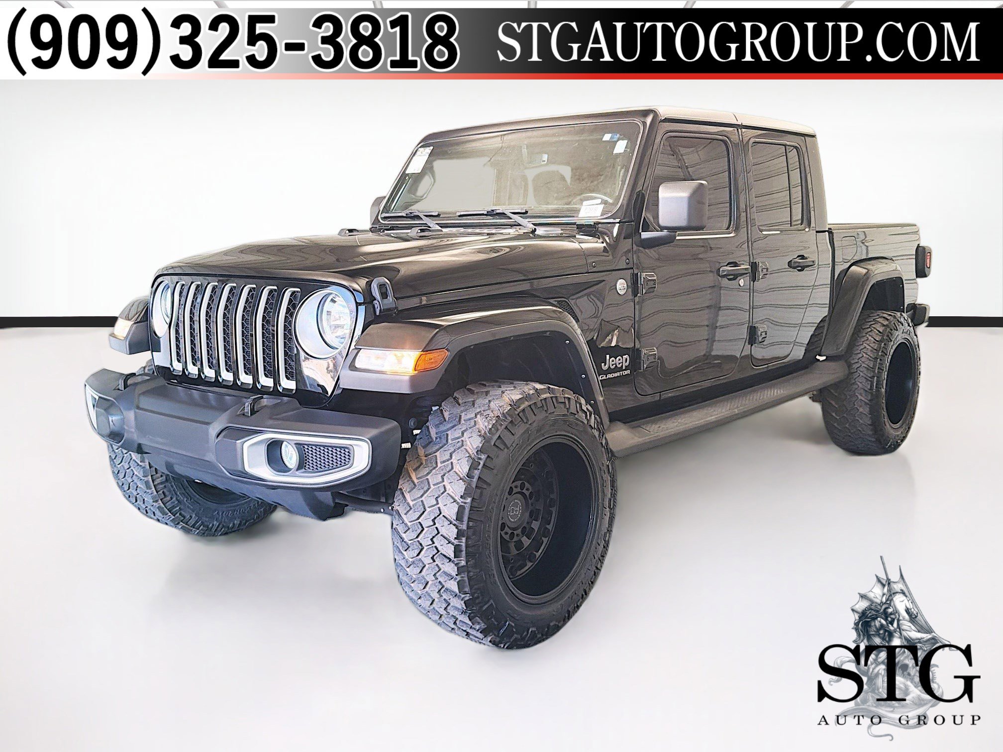 Used 2022 Jeep Gladiator Overland w/ Trailer Tow Package AWD/4WD image 1