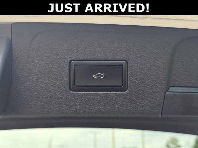 Used 2018 Volkswagen Atlas SE FWD image 9