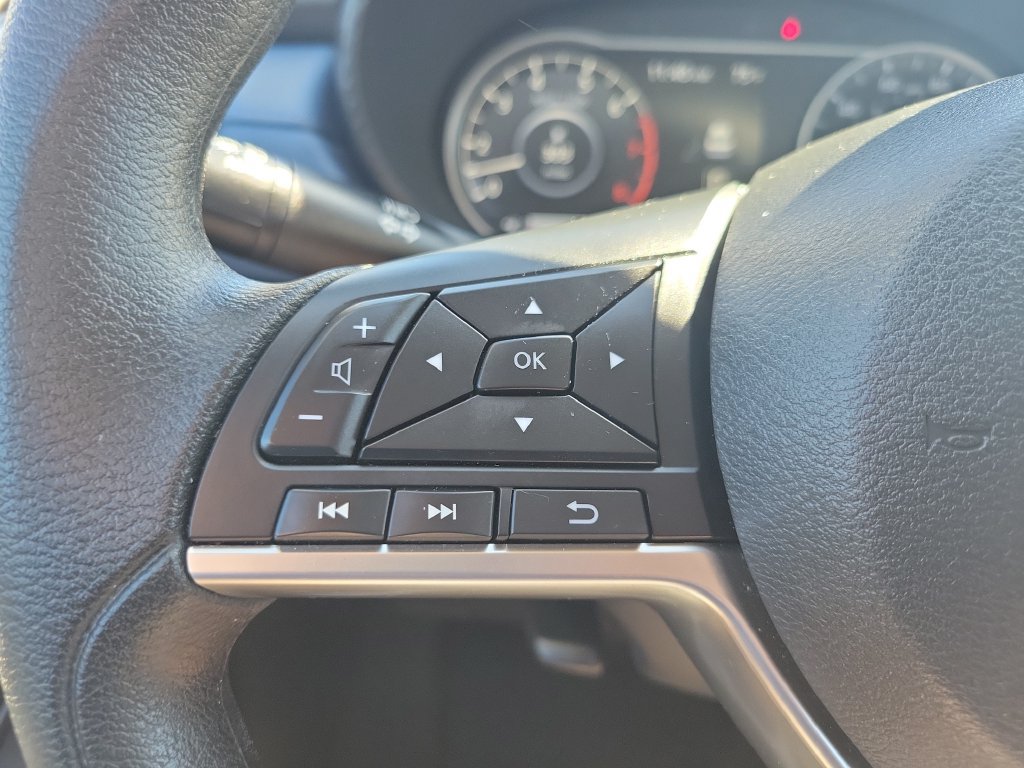 Used 2025 Nissan Versa SV w/ Trunk Package FWD image 18