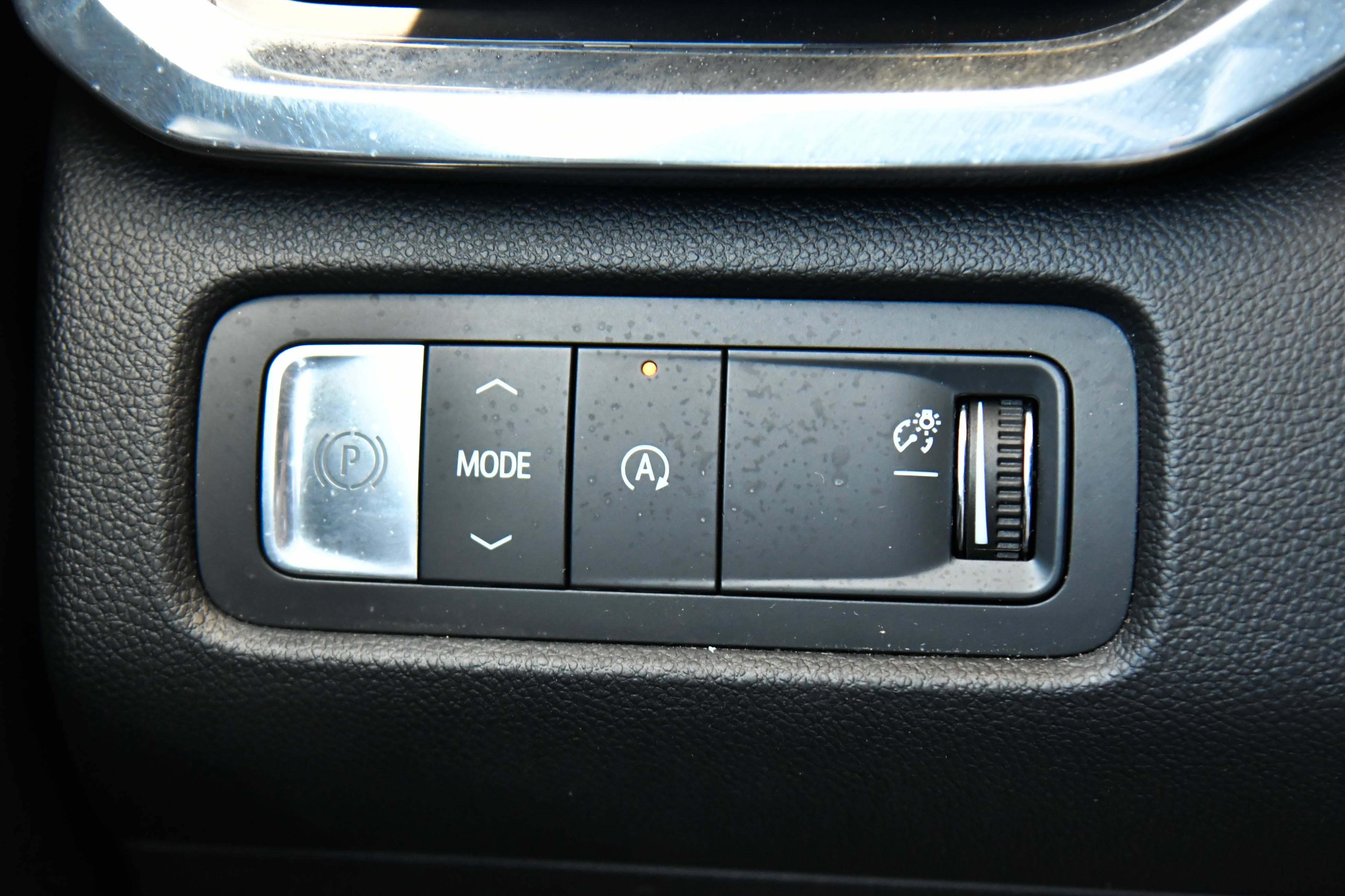 Used 2024 GMC Acadia Elevation FWD image 39