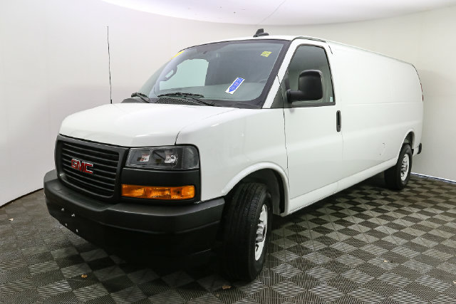 Used 2025 GMC Savana 3500 Extended w/ Driver Convenience Package RWD image 5