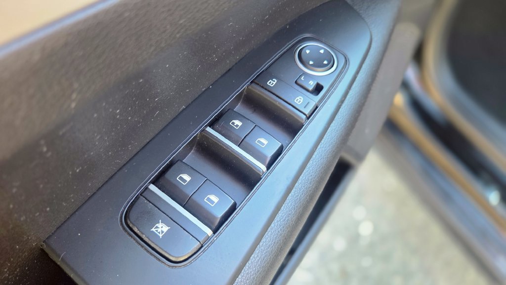 Used 2023 Kia Forte LXS w/ LXS Technology Package FWD image 11
