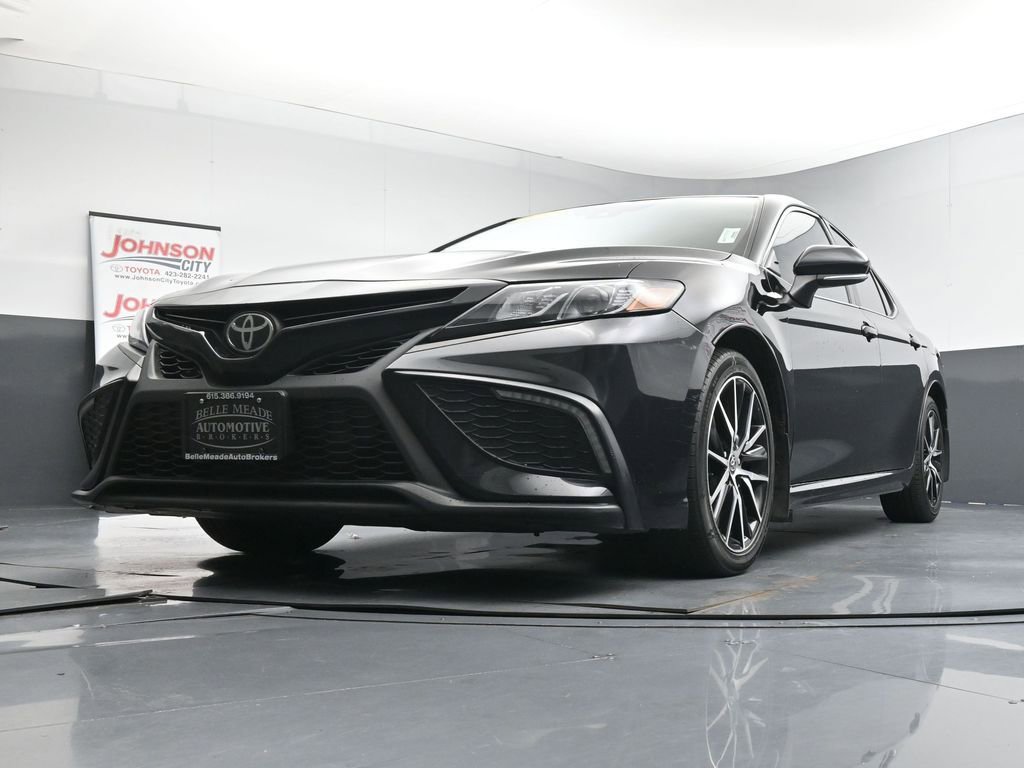 Used 2022 Toyota Camry SE FWD image 35