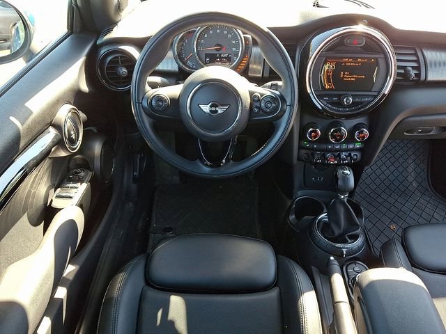 Used 2017 MINI Cooper S image 12