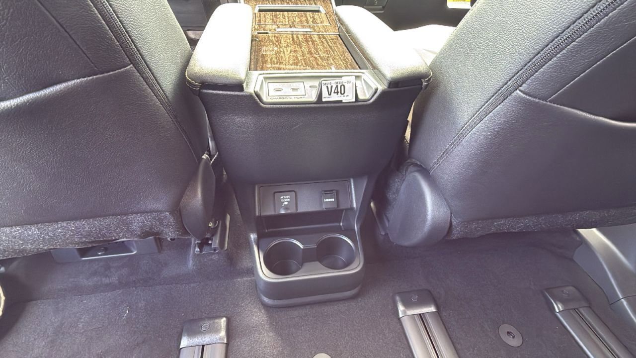 New 2025 Toyota Sienna Limited image 36