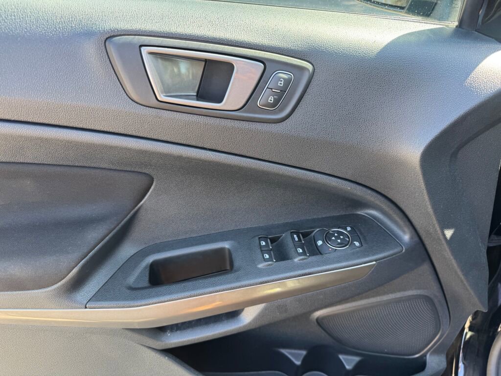 Certified 2020 Ford EcoSport SE image 10