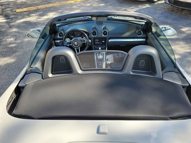 Used 2021 Porsche 718 Boxster image 9