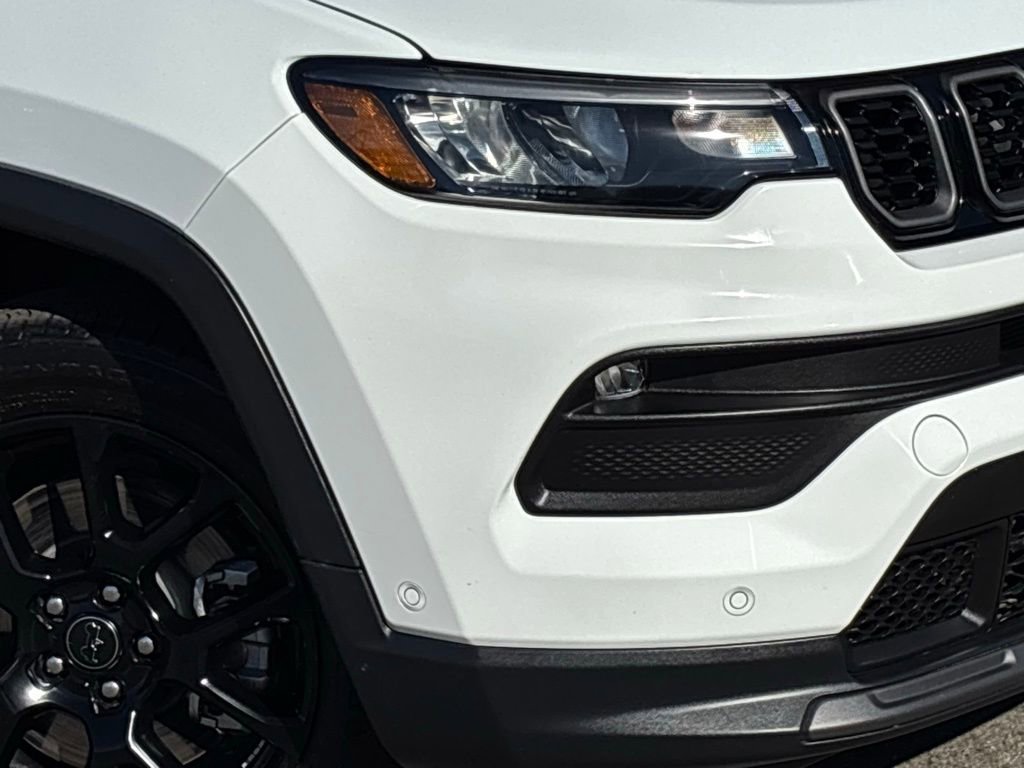 Used 2025 Jeep Compass Latitude w/ Convenience Group image 8