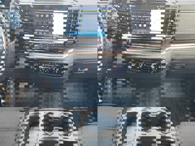 Used 2022 Chevrolet Silverado 1500 LT image 11