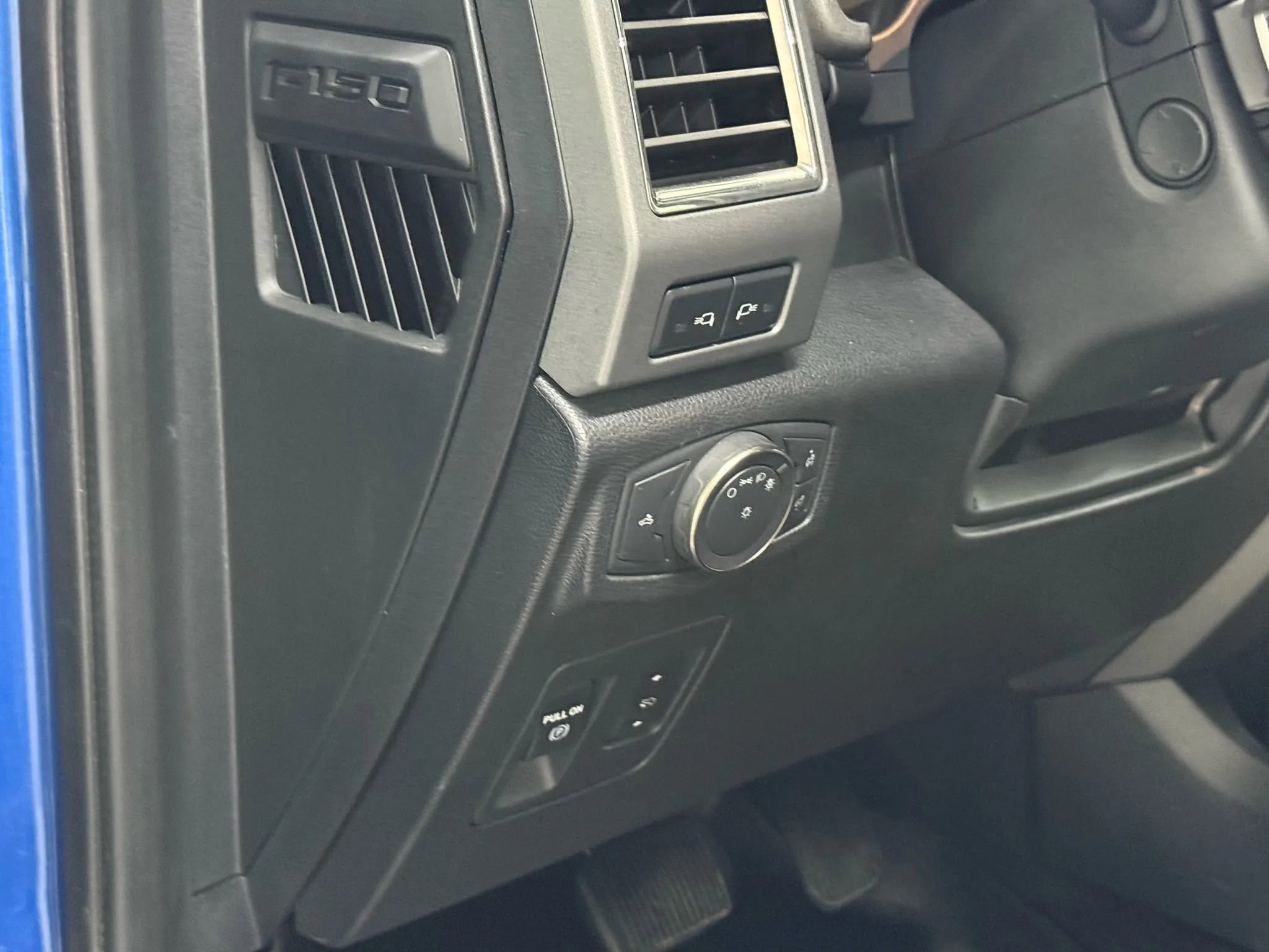 Used 2018 Ford F150 Raptor w/ Equipment Group 802A Luxury AWD/4WD image 23