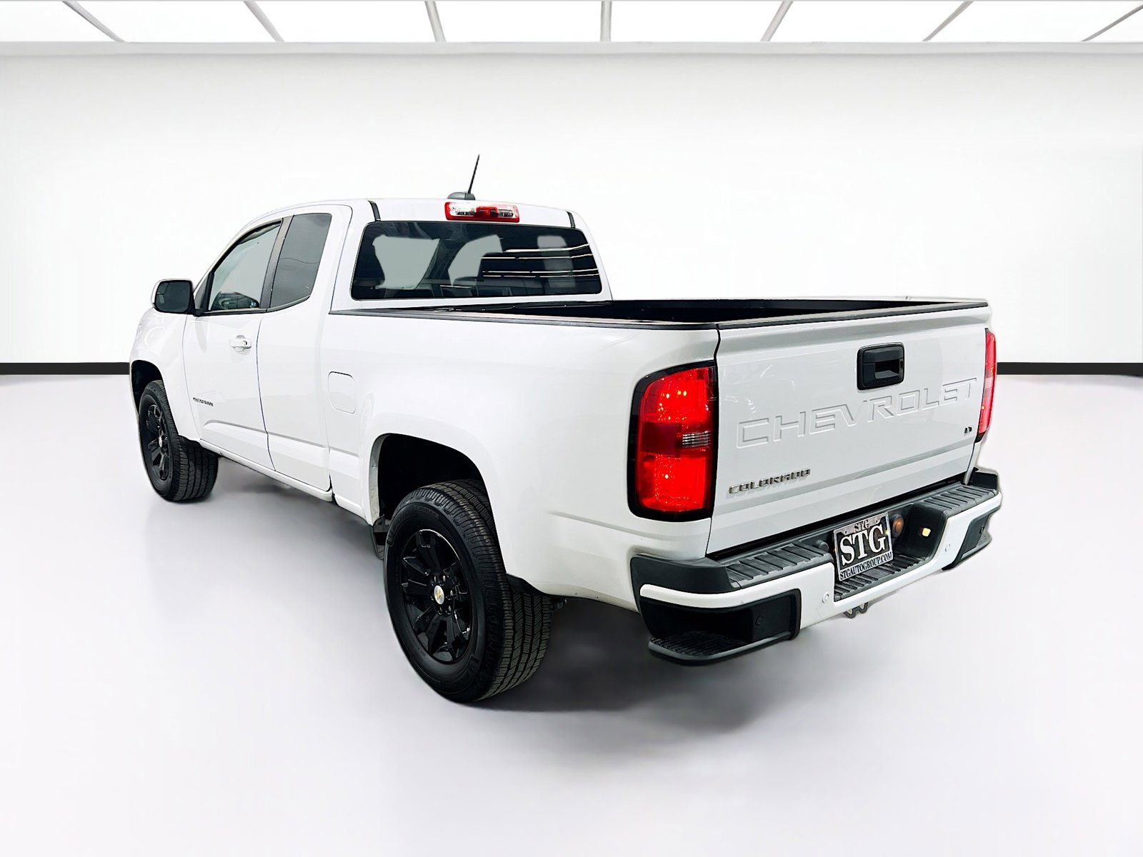 Used 2021 Chevrolet Colorado LT w/ Fleet Safety Package RWD image 6