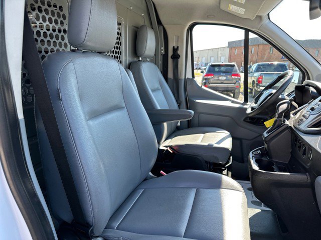 Used 2019 Ford Transit 250 130 Low Roof RWD image 23