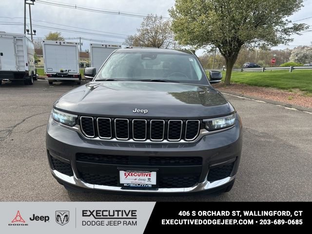 Used 2021 Jeep Grand Cherokee L Limited AWD/4WD image 2