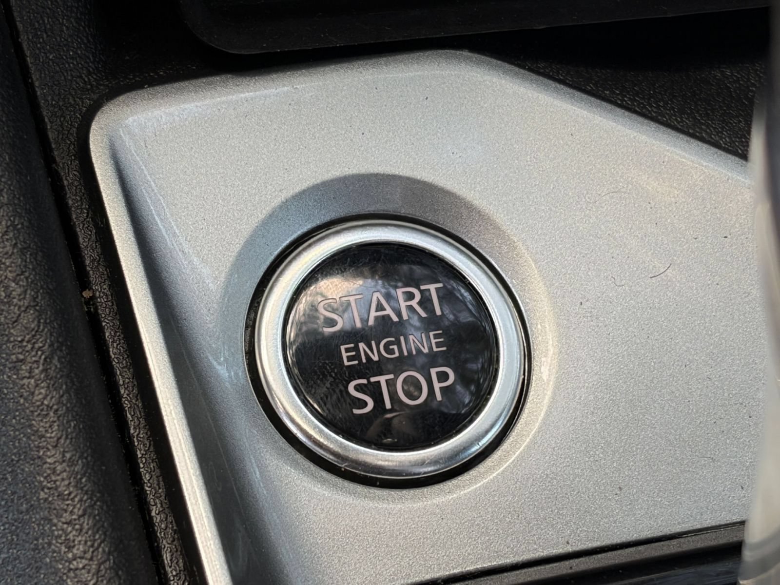 Used 2025 Nissan Altima 2.5 SV FWD image 16