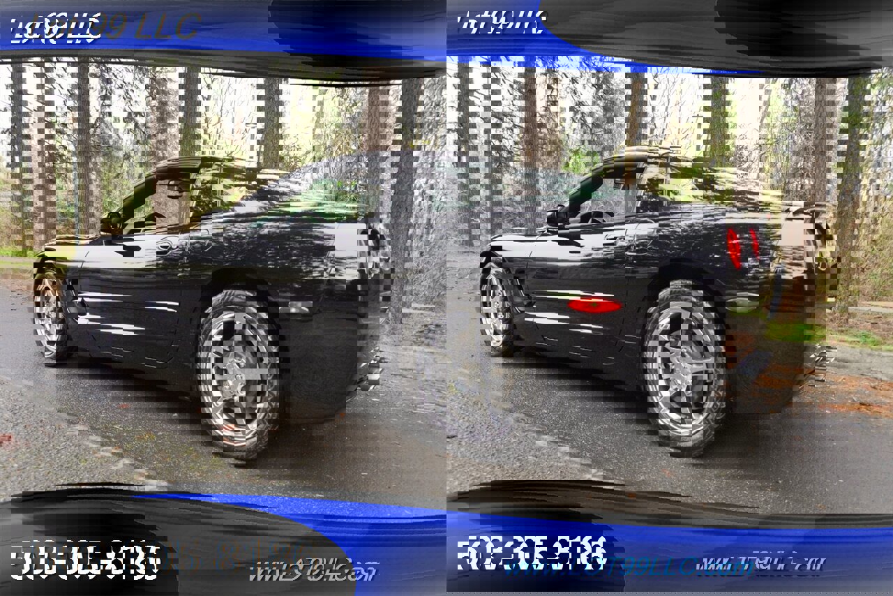 Used 2004 Chevrolet Corvette Coupe w/ Preferred Equipment Group image 11