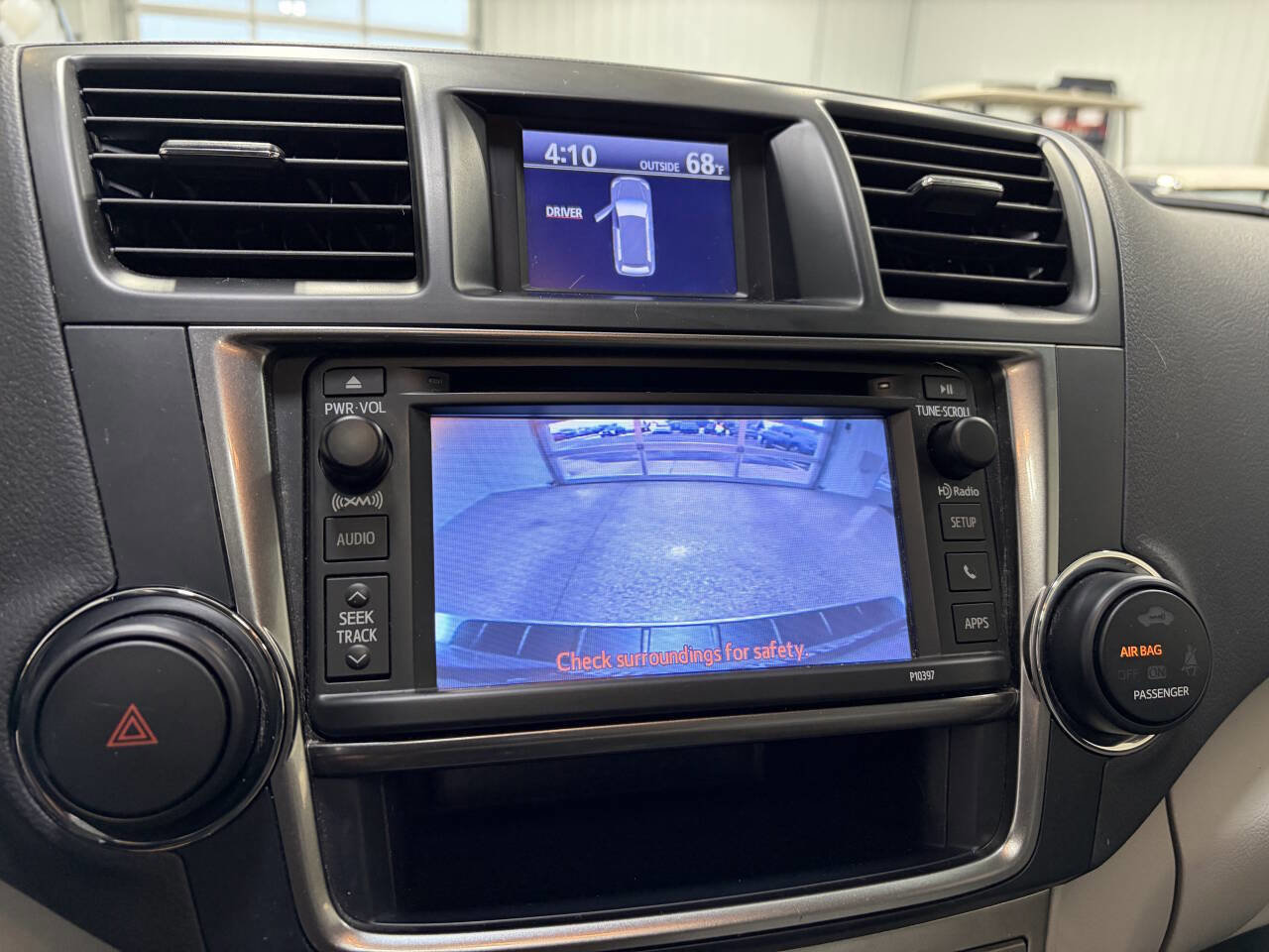 Used 2013 Toyota Highlander 4WD Hybrid image 20