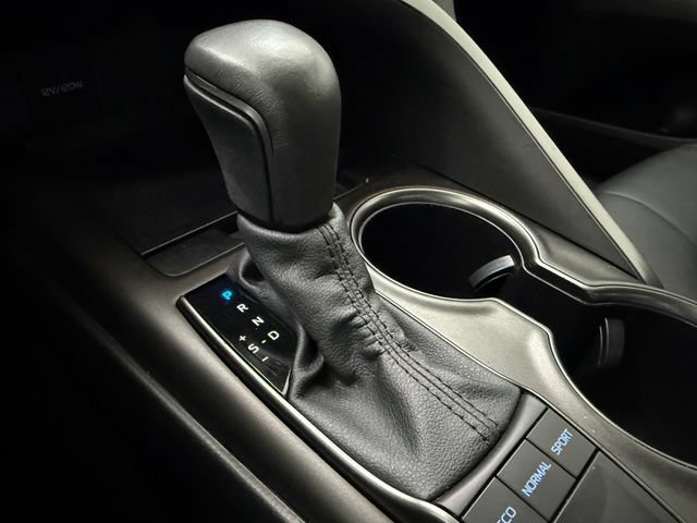 Used 2024 Toyota Camry SE w/ Convenience Package FWD image 20