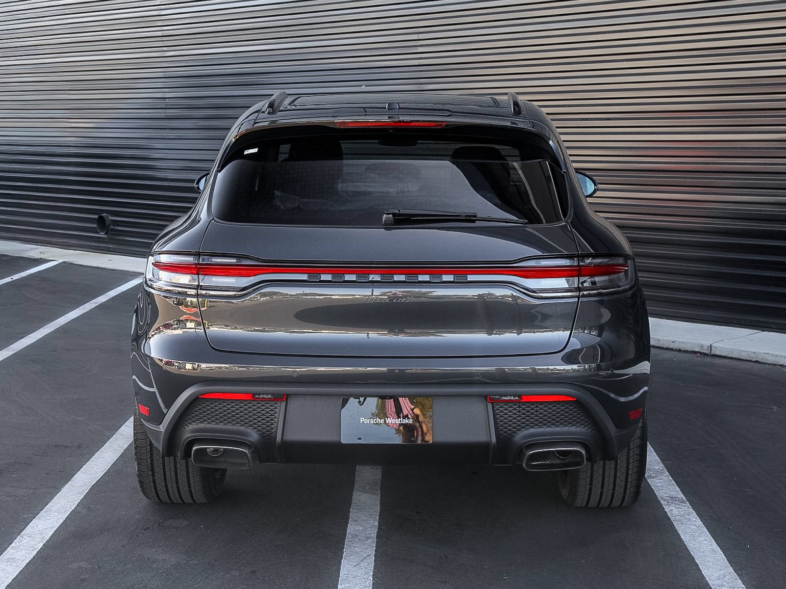 New 2026 Porsche Macan AWD/4WD image 6