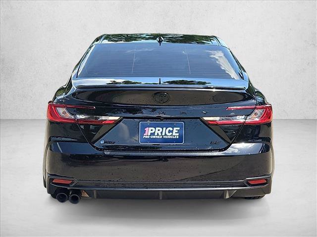 Used 2025 Toyota Camry SE w/ Convenience Package FWD image 7