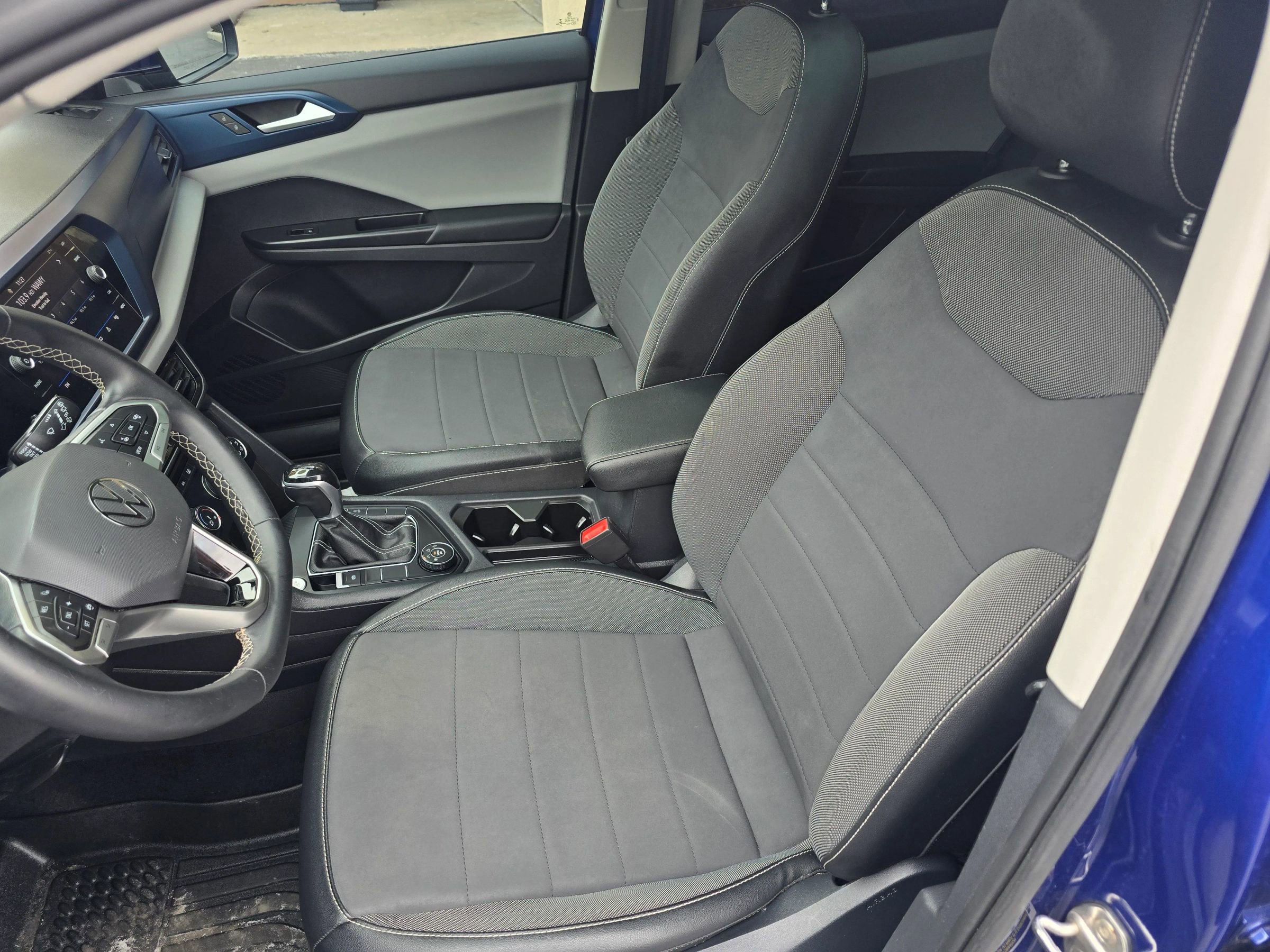 Used 2022 Volkswagen Taos SE image 27