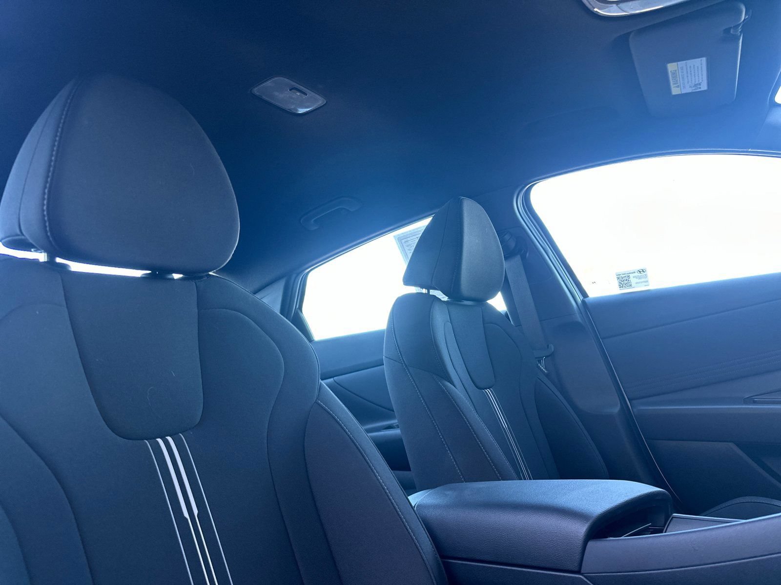Certified 2025 Hyundai Elantra SEL FWD image 16