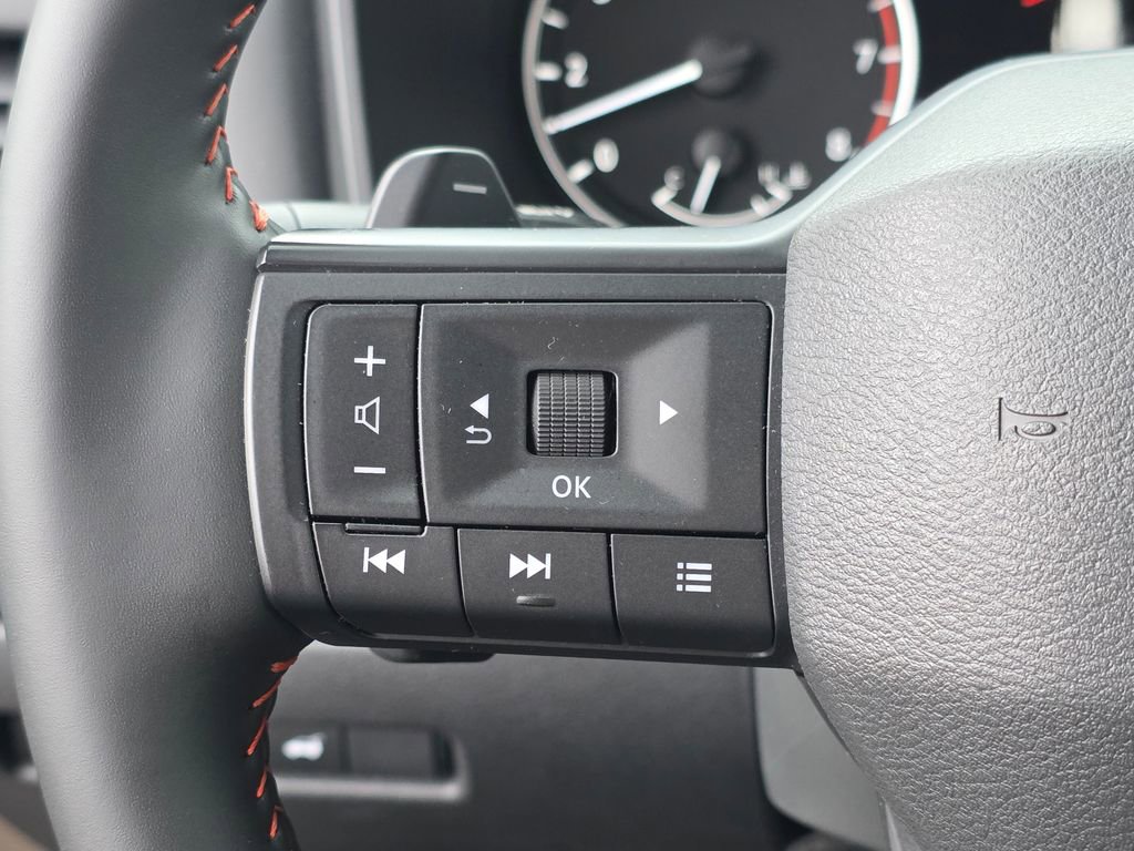 Used 2025 Nissan Rogue SV w/ Rock Creek Premium Package image 17