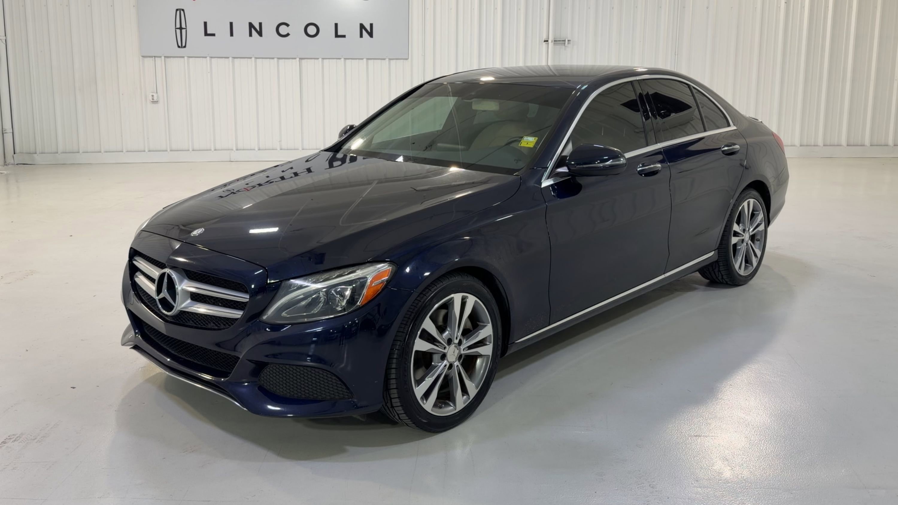 Used 2017 Mercedes-Benz C 300 Sedan image 5