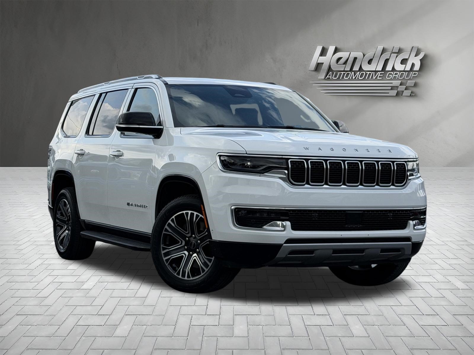 Used 2025 Jeep Wagoneer Series II RWD image 2