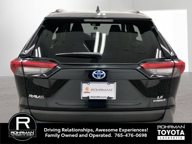 Used 2022 Toyota RAV4 LE AWD/4WD image 5