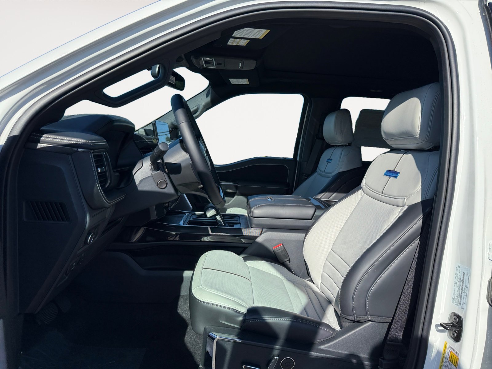 New 2025 Ford F150 Lightning Platinum image 10