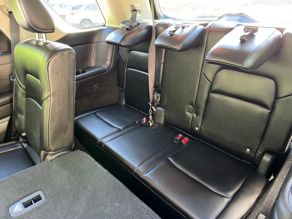 Used 2024 Nissan Pathfinder SL AWD/4WD image 22