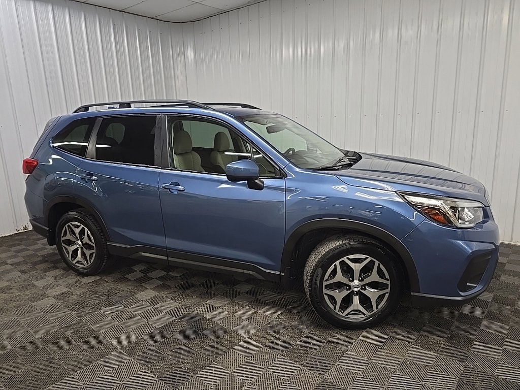 Used 2020 Subaru Forester Premium AWD/4WD image 1