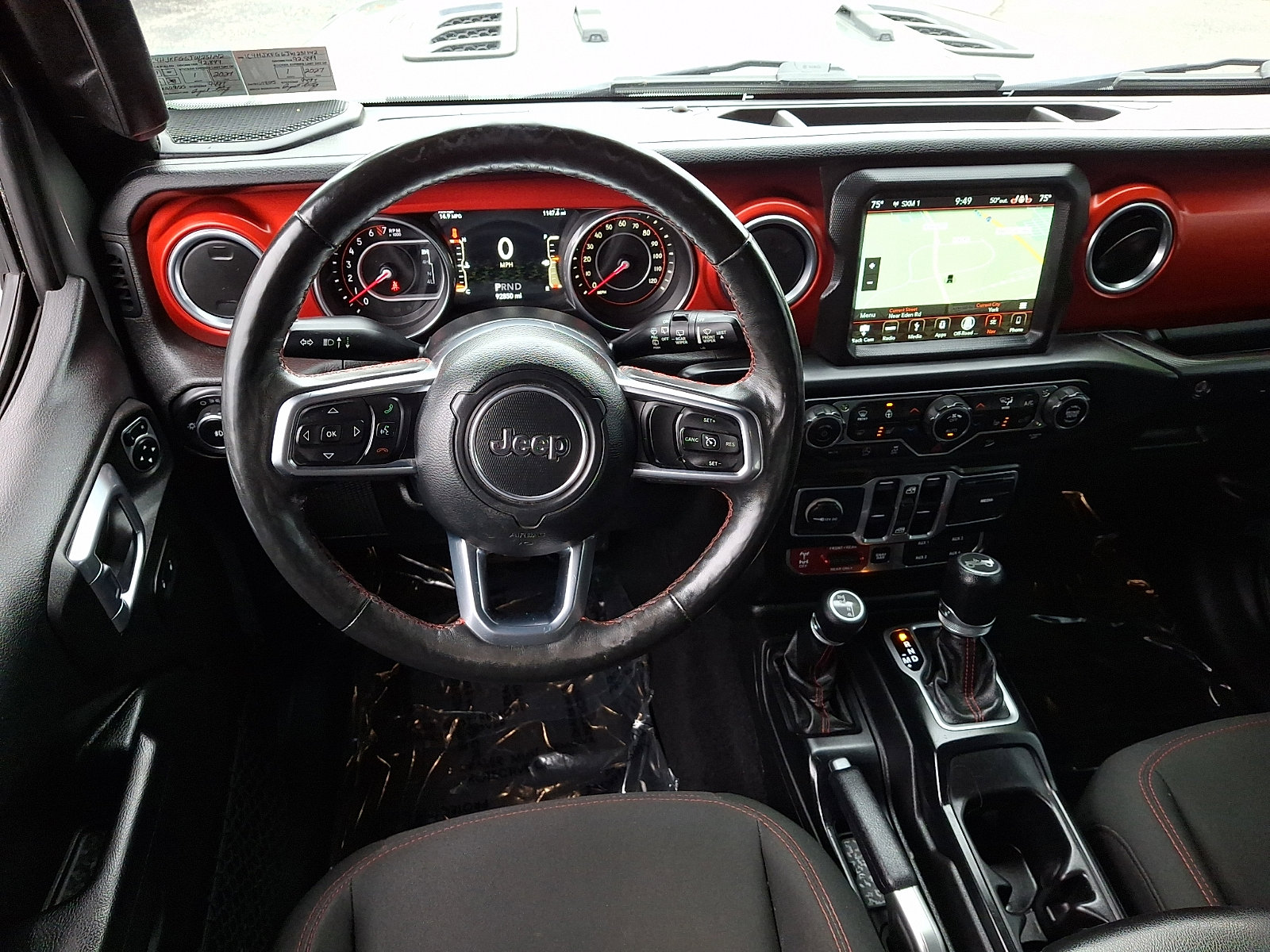 Used 2018 Jeep Wrangler Unlimited Rubicon w/ Uconnect 4C Nav & Sound Group image 12