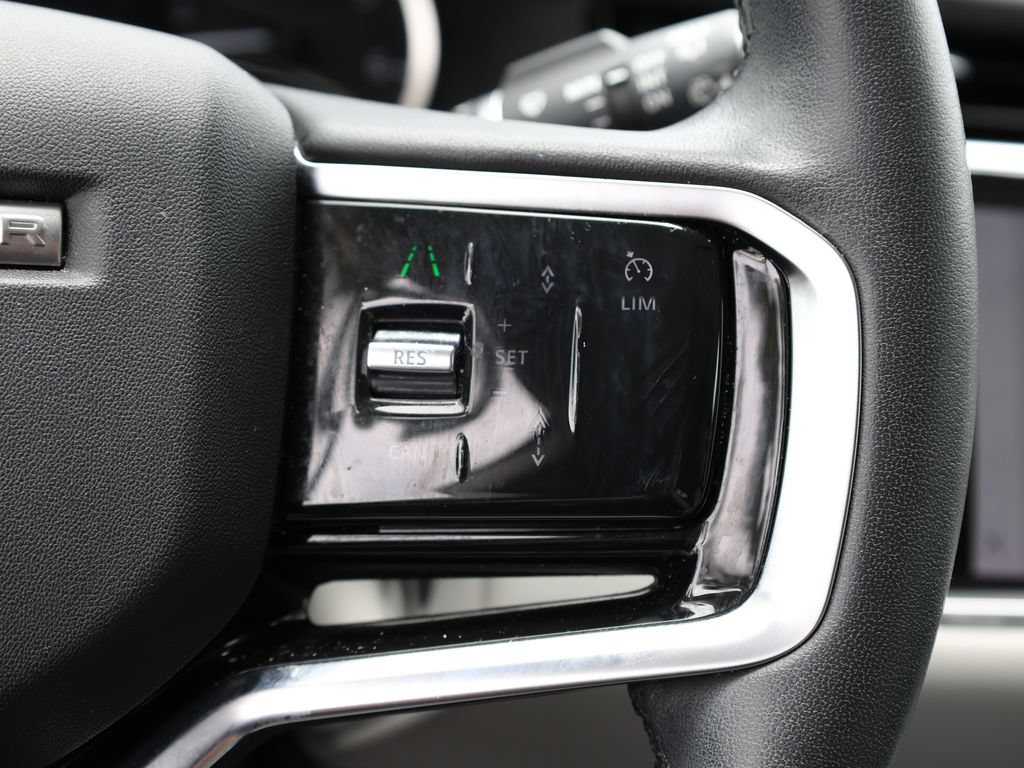 Used 2023 Land Rover Range Rover Evoque SE AWD/4WD image 38