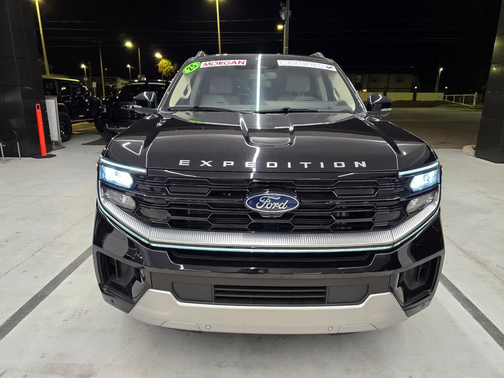 Used 2025 Ford Expedition Max Platinum AWD/4WD image 8
