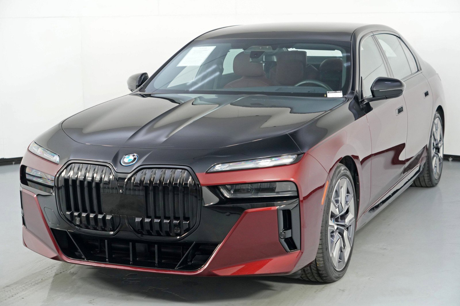 Used 2024 BMW i7 xDrive60 image 62