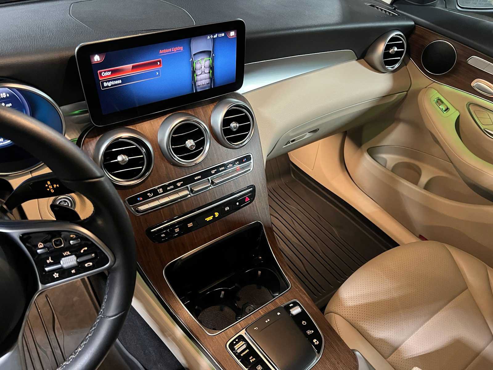 Used 2022 Mercedes-Benz GLC 300 4MATIC image 31