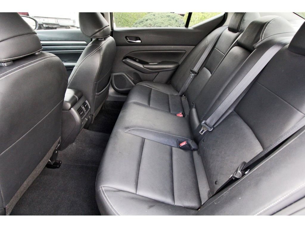 Used 2023 Nissan Altima 2.5 SL FWD image 7
