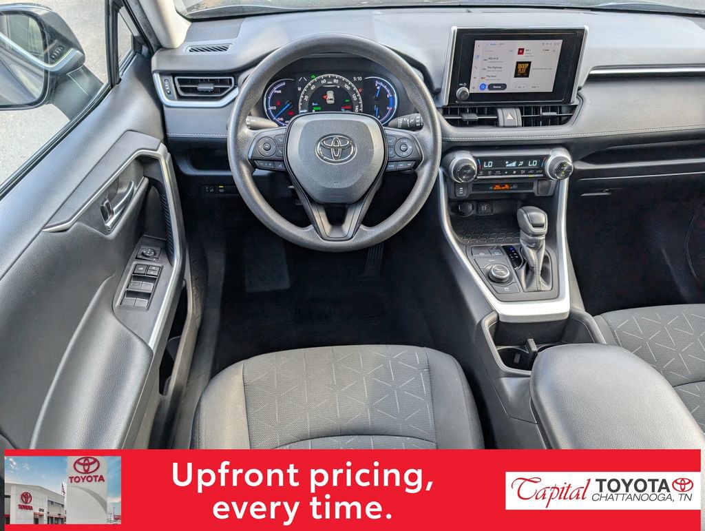 Used 2024 Toyota RAV4 XLE AWD/4WD image 12