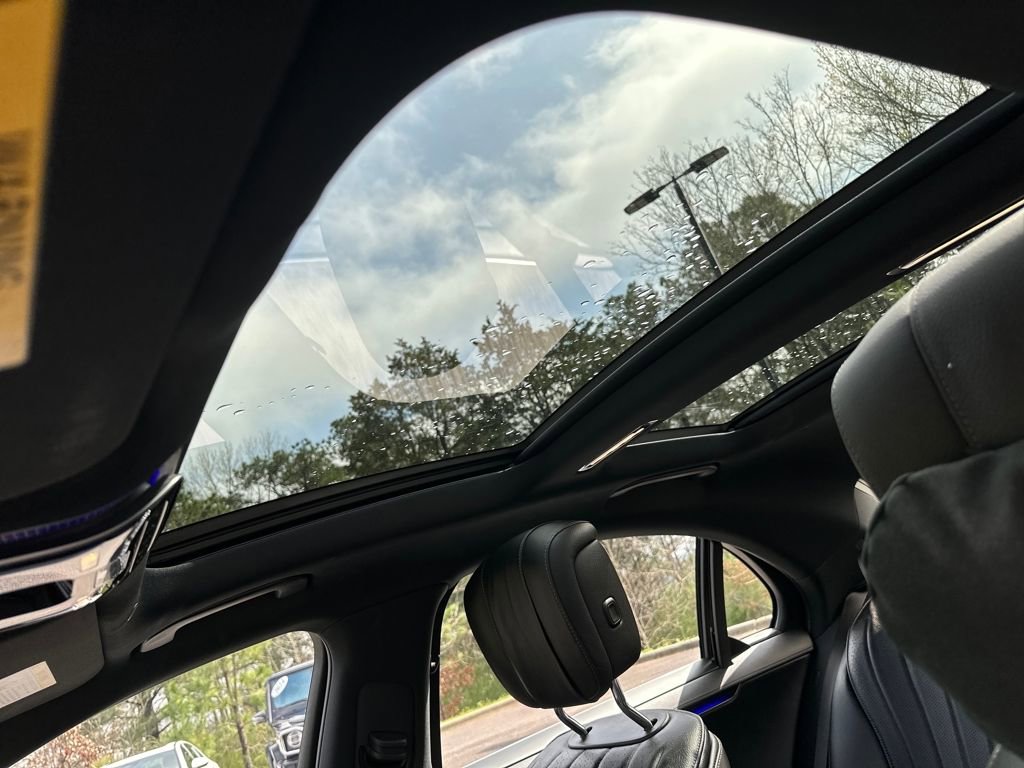 Certified 2022 Mercedes-Benz S 500 4MATIC w/ AMG Line Package image 14