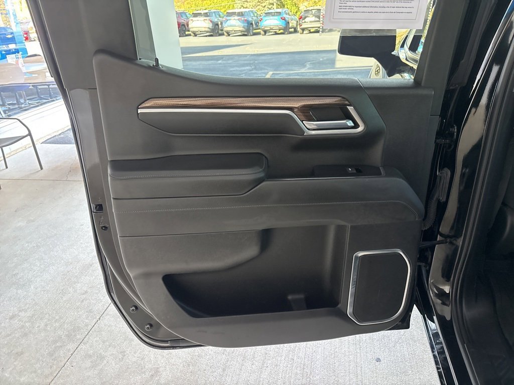 Used 2022 Chevrolet Silverado 1500 RST image 23