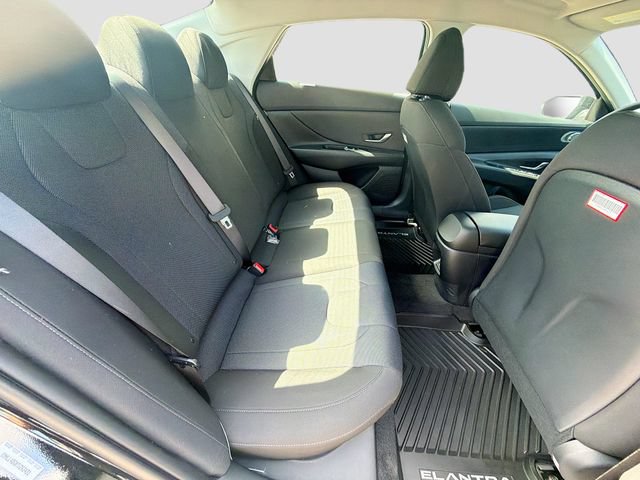New 2026 Hyundai Elantra SE FWD image 26