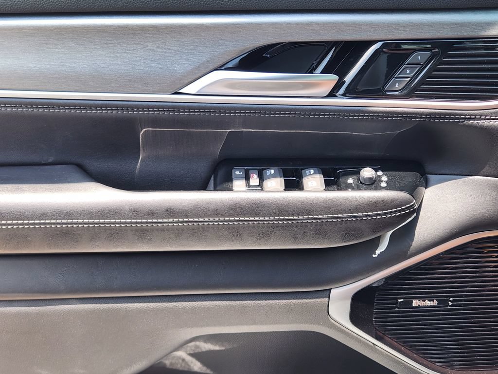 New 2026 Jeep Grand Wagoneer L Limited AWD/4WD image 15