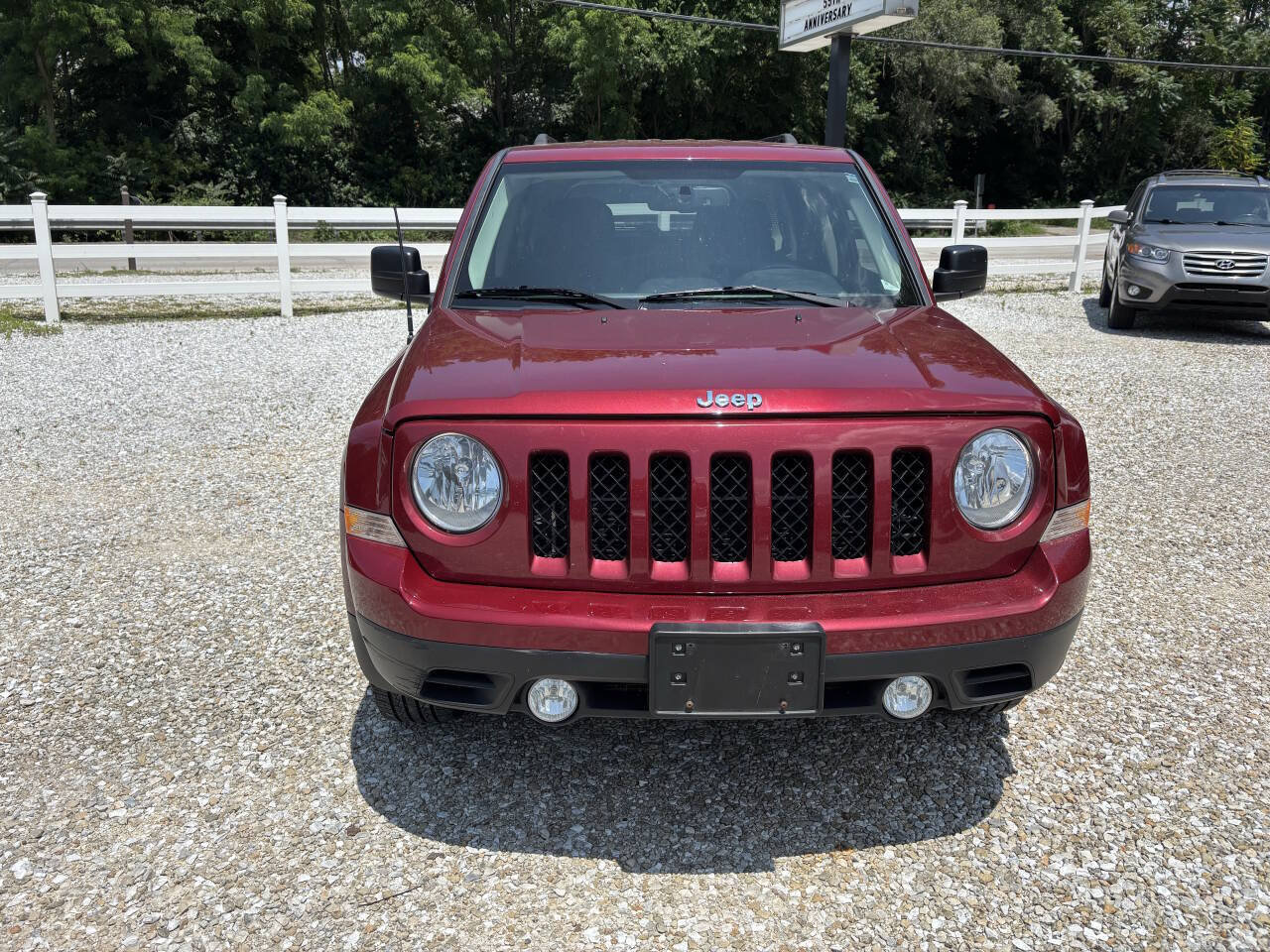 Used 2013 Jeep Patriot Latitude AWD/4WD image 4