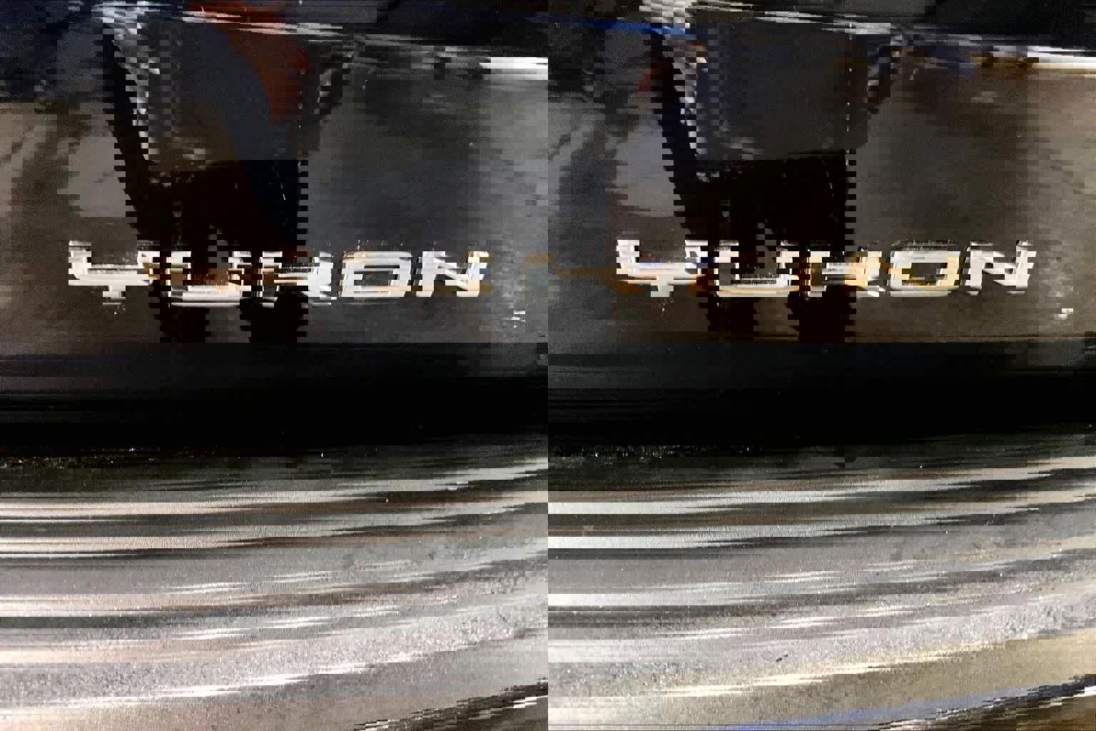 Used 2021 GMC Yukon SLT w/ SLT Premium Package AWD/4WD image 10