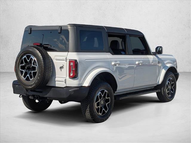 Used 2022 Ford Bronco Outer Banks image 5
